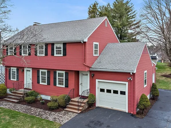 4 Canterbury Rd, Woburn, MA 01801