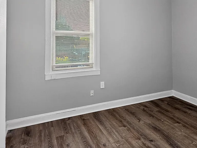 1119 Montello Ave NE — Photo 70