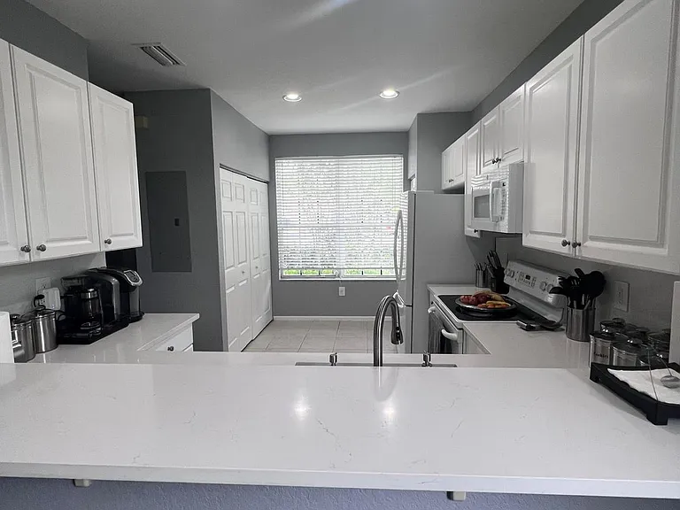 681 NW 42nd Ave — Photo 7