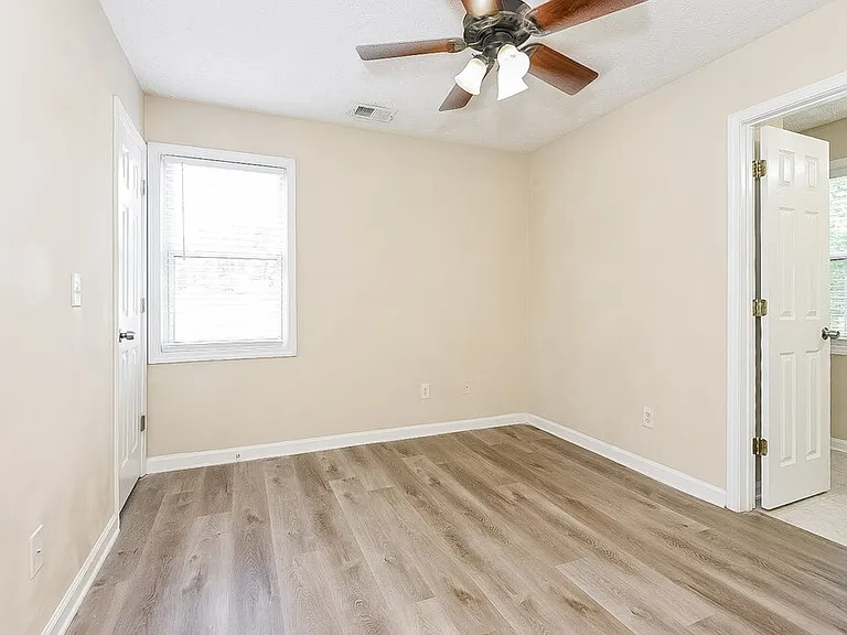 3057 Heatherbrook Trce — Photo 14