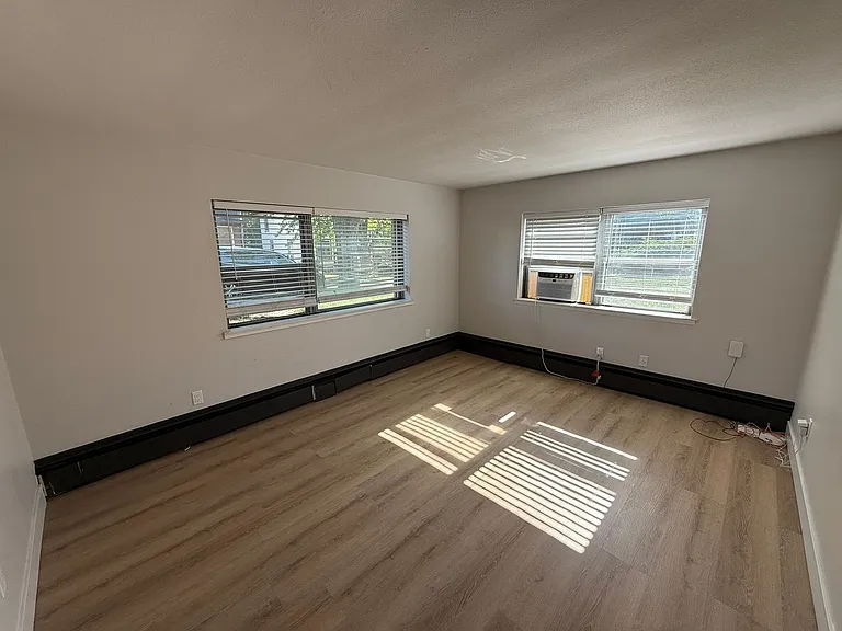 615 W 15th St #700-S — Photo 22