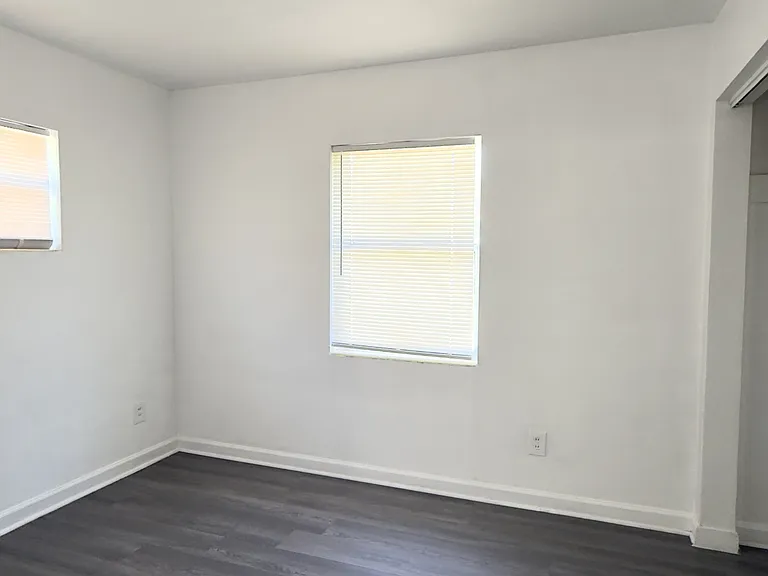231 N Collen Rd — Photo 3