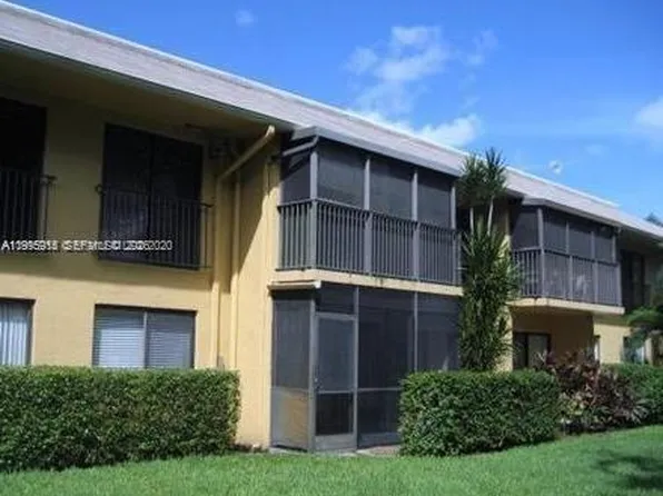 5921 Washington St APT 122, Hollywood, FL 33023