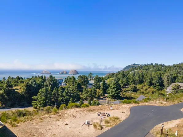 12 & 13 Crescent St, Tillamook, OR 97141
