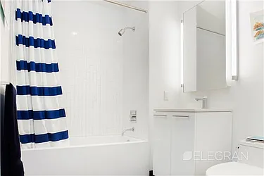 Rented by (Legacy) Elegran