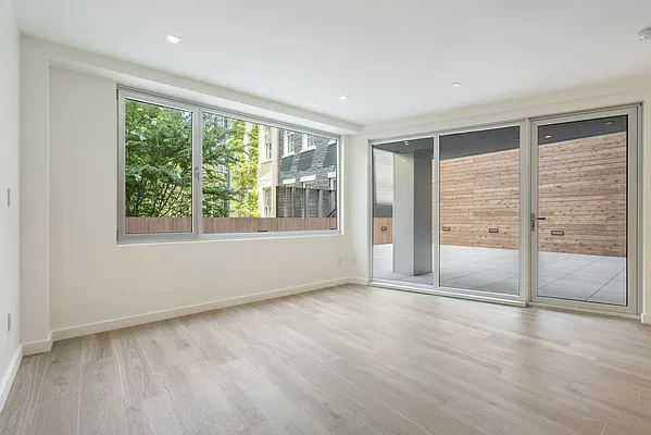 Rented by Compass | media 16