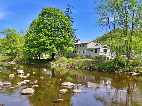 14 Roosterville Rd, Sandisfield, MA 01255