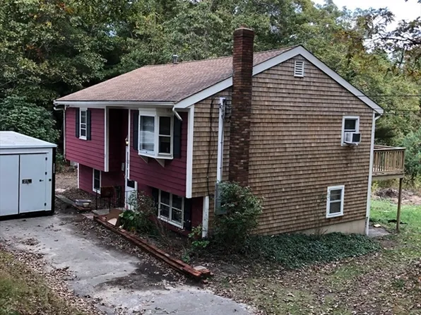 147 Barker Rd, Wareham, MA 02571