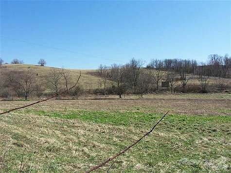 2nd image of 400 Plum Lick Rd