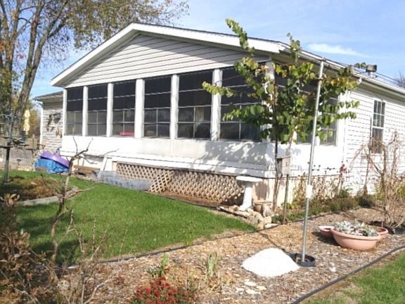 2nd image of 11880 Sheffield Dr