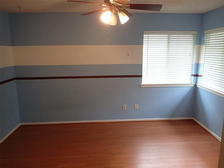 2130 Greencove Ln — Photo 12
