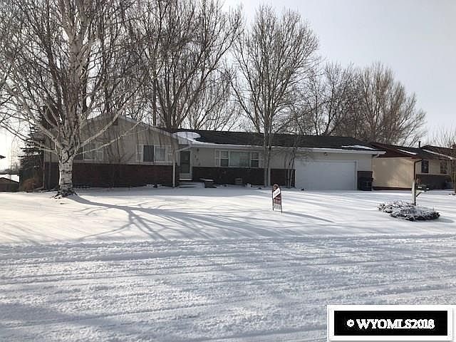 1st image of 172 Hillcrest Dr