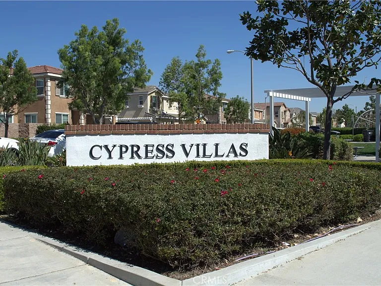 6550 Mogano Dr — Photo 15