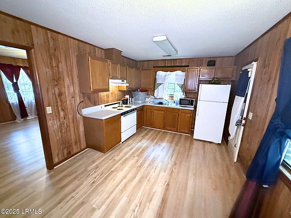 3rd image of 274 Capernaum Rd