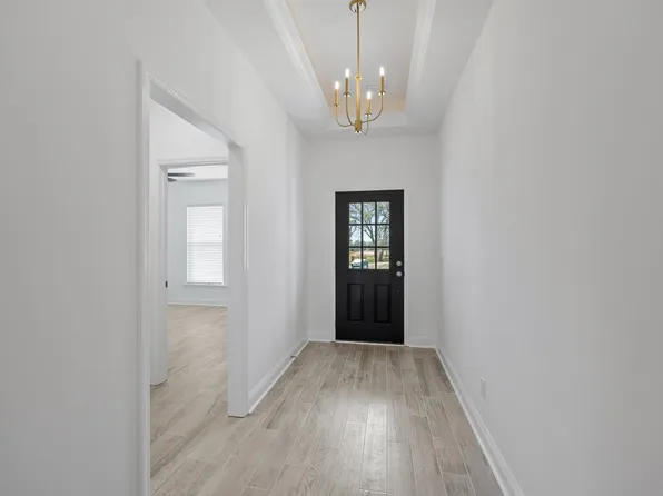 1463 Summerbrooke Dr, Tallahassee, FL 32312