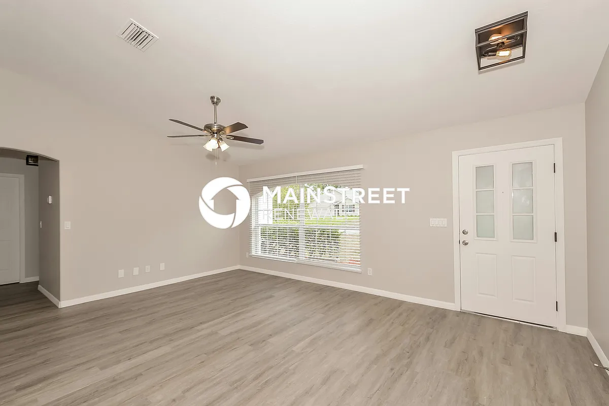 Living Room - 2205 Honey Ln