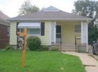 851 Bowditch Ave, Aurora, IL 60506