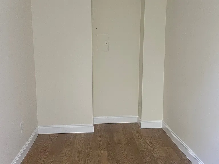 186 Monitor St #2 — Photo 6