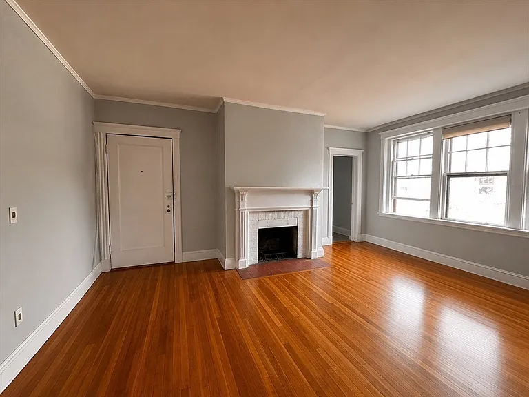1982 Commonwealth Ave #4 — Photo 4