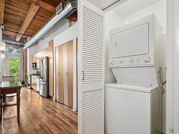 4th image of 2111 W Churchill St APT 201