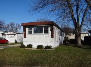 63 Meadowlark Ln, Beecher, IL 60401