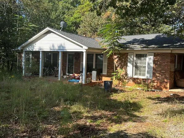 757 Woodlawn Academy Rd, Chatham, VA 24531