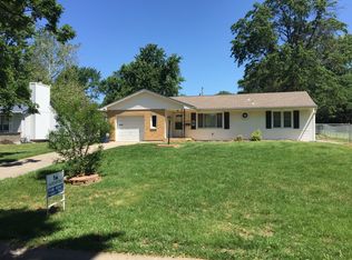 1400 NE 67th St, Gladstone, MO 64118