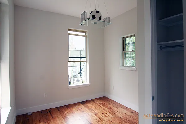 Rented by aptsandlofts.com | media 85