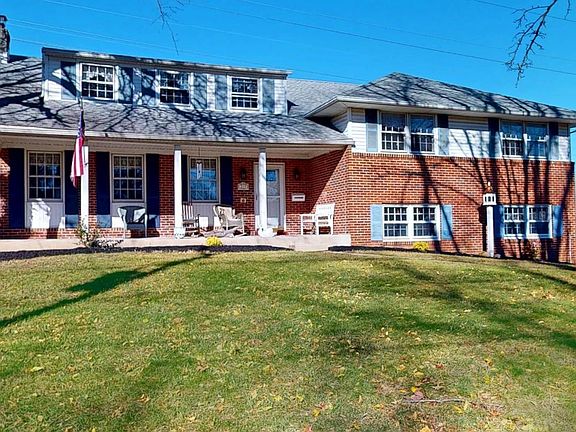 5th image of 213 Wayne Dr