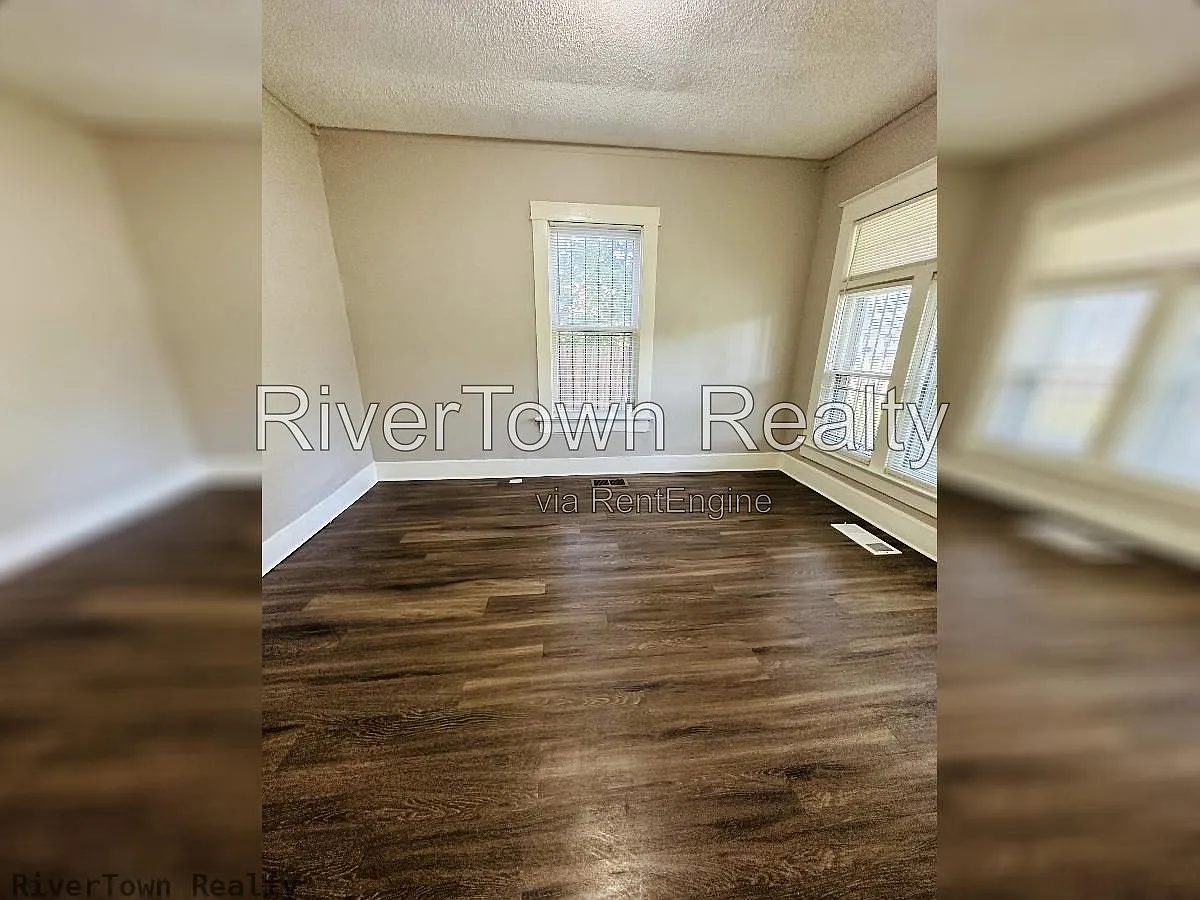3 bed, 2.0 bath, 1619 sqft, $1,295 — Photo 4