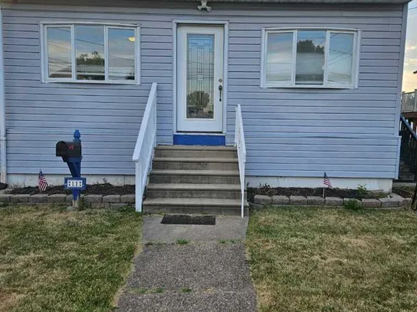 11 W Cedar Ave, Oaklyn, NJ 08107