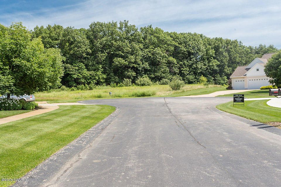 1st image of 8755 Olde Meadow Dr NE