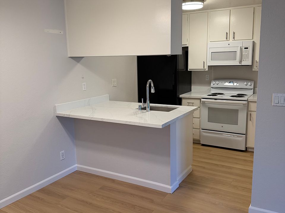 1st image of 2340 Pleasant Hill Rd APT 6