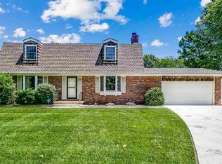 8308 E Limerick St, Wichita, KS 67206