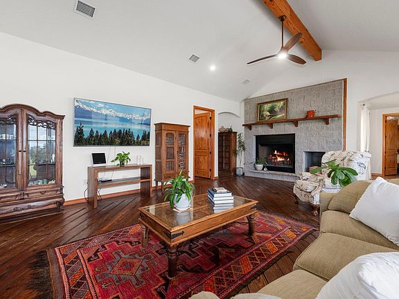 5th image of 4569 Gloster Ln