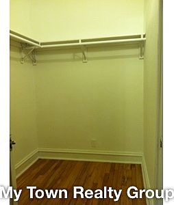 3rd image of 5021 N Damen Ave APT 25