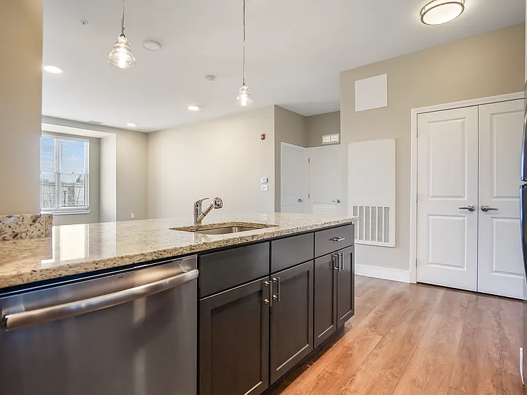 River Rock Residence — Photo 12