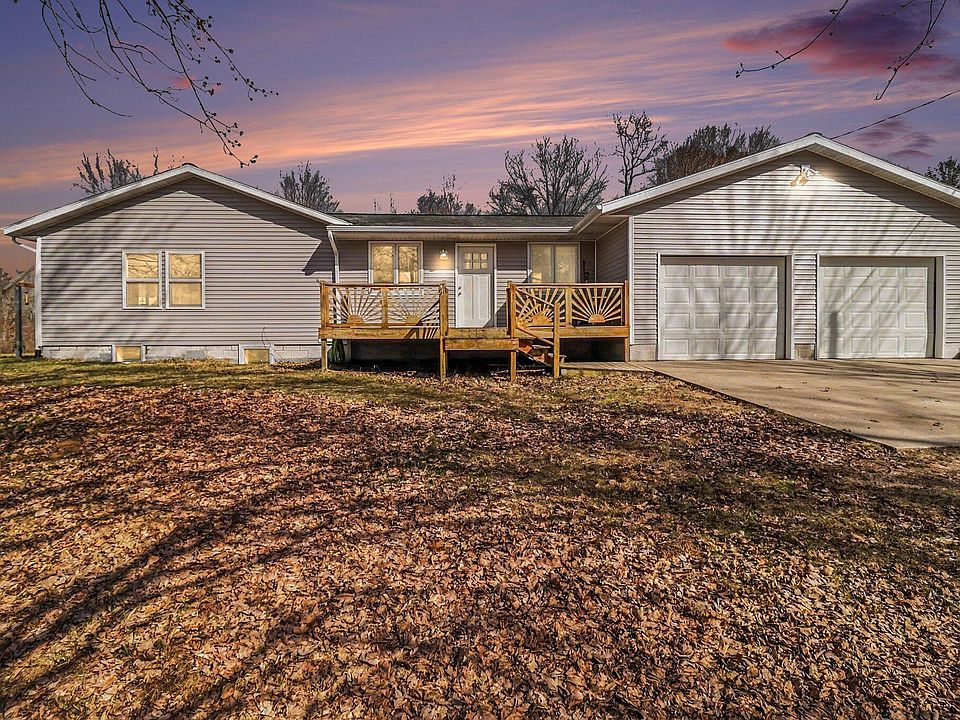 1st image of 4580 Staple Rd