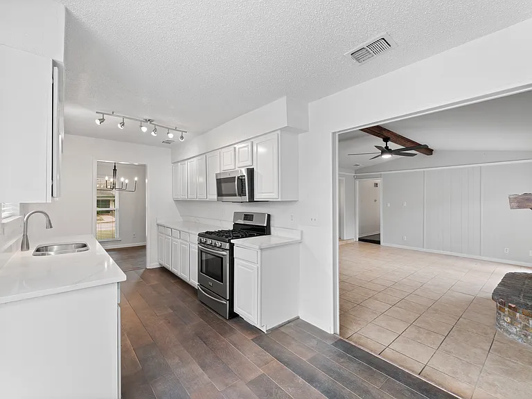 1224 Holt Ave — Photo 23