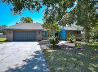 5526 Rick Dr, Zephyrhills, FL 33541