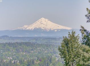 18099 Green Bluff Dr, Lake Oswego, OR 97034