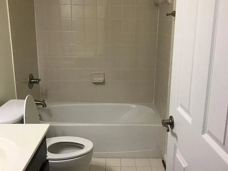 Basement full bathroom 3