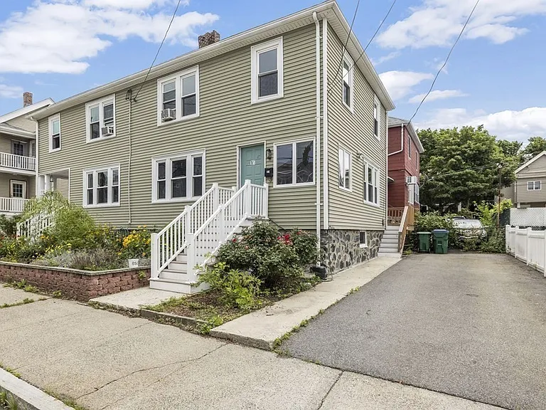 19 Whittemore St #19 — Photo 1