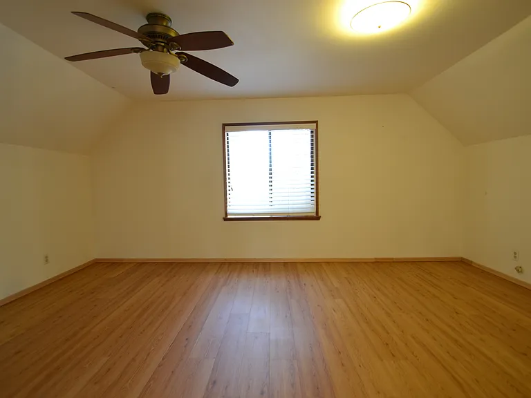 10039 Sand Point Way NE — Photo 15