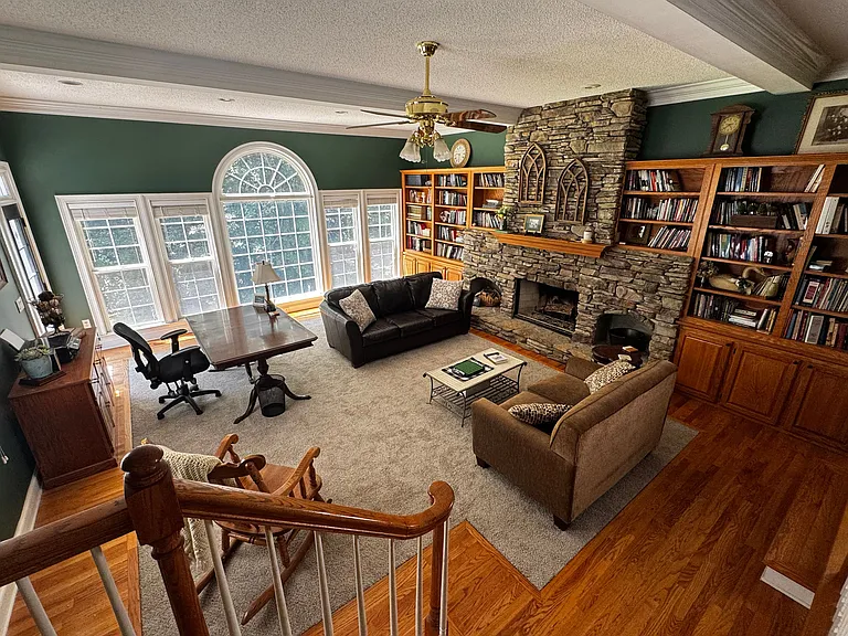295 Tyson Rd — Photo 5