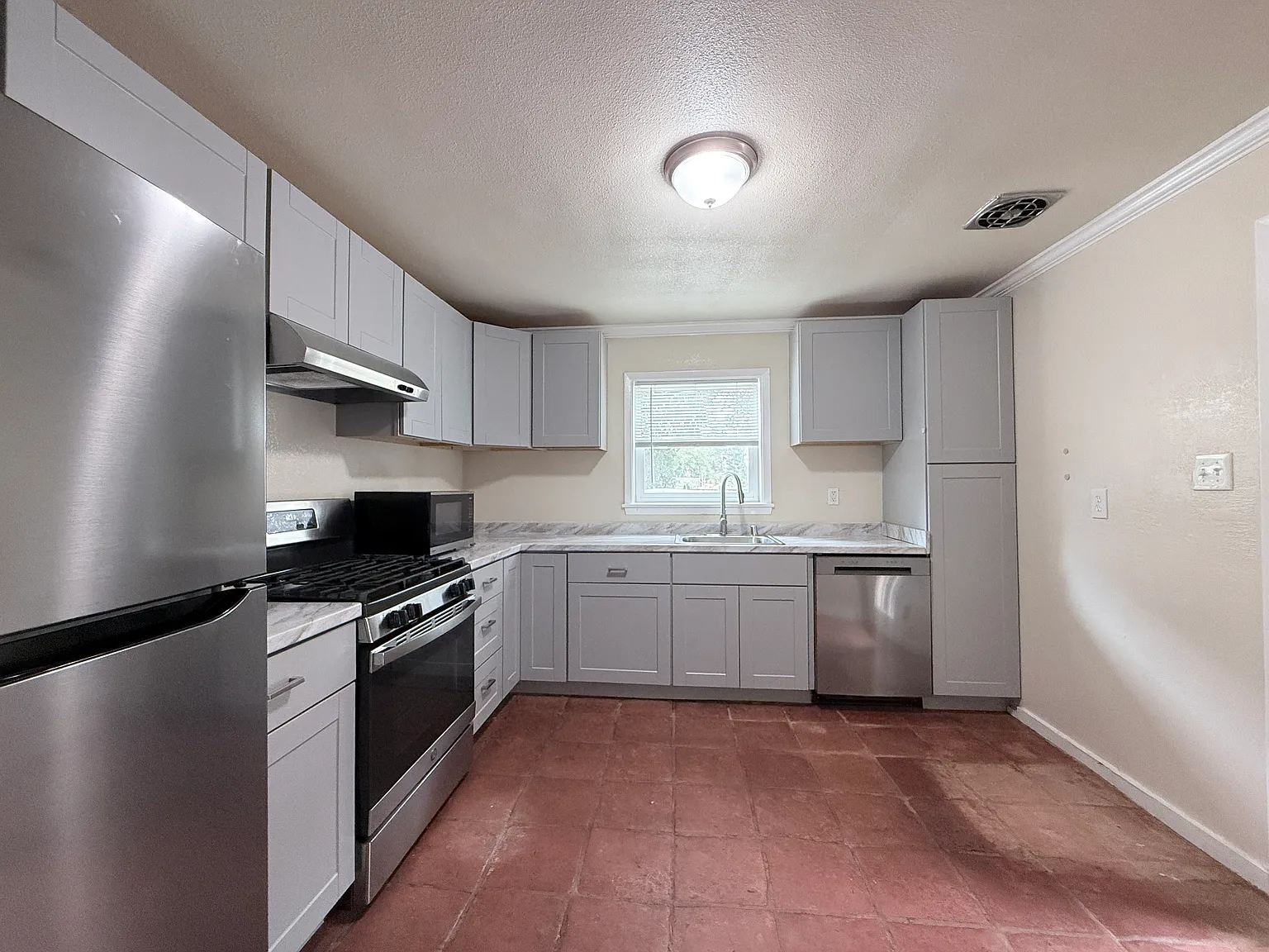 6741 Duncan Ln — Photo 3