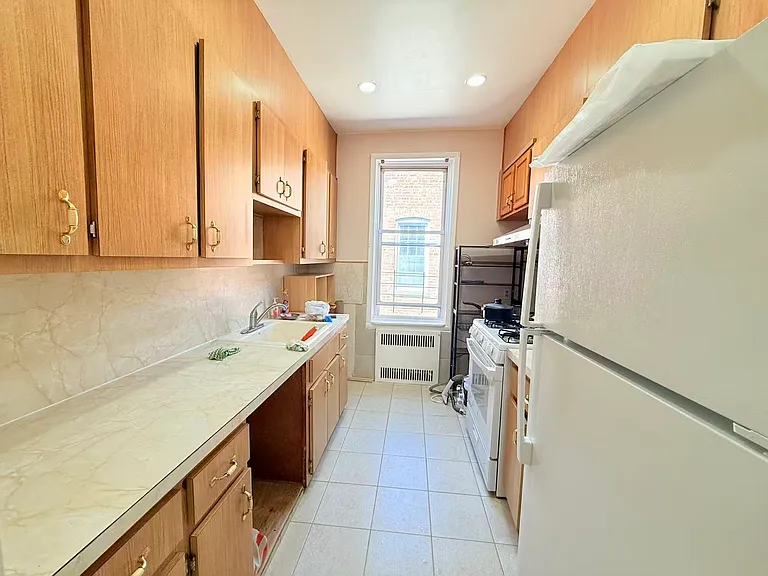 8666 24th Ave #2 — Photo 4