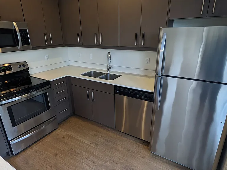 Viewpoint Terrace Apartments — Photo 24