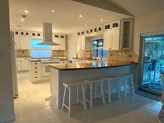 2nd image of 21535 Woodchuck Court