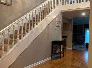 1756 Meldon Ln, Rochester Hills, MI 48309